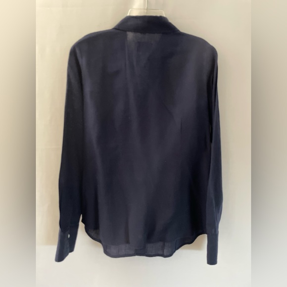 BEAUTIFUL BLUE NAVY BOTTOM DOWN SHIRT, 100% LINEN. - Picture 2 of 4